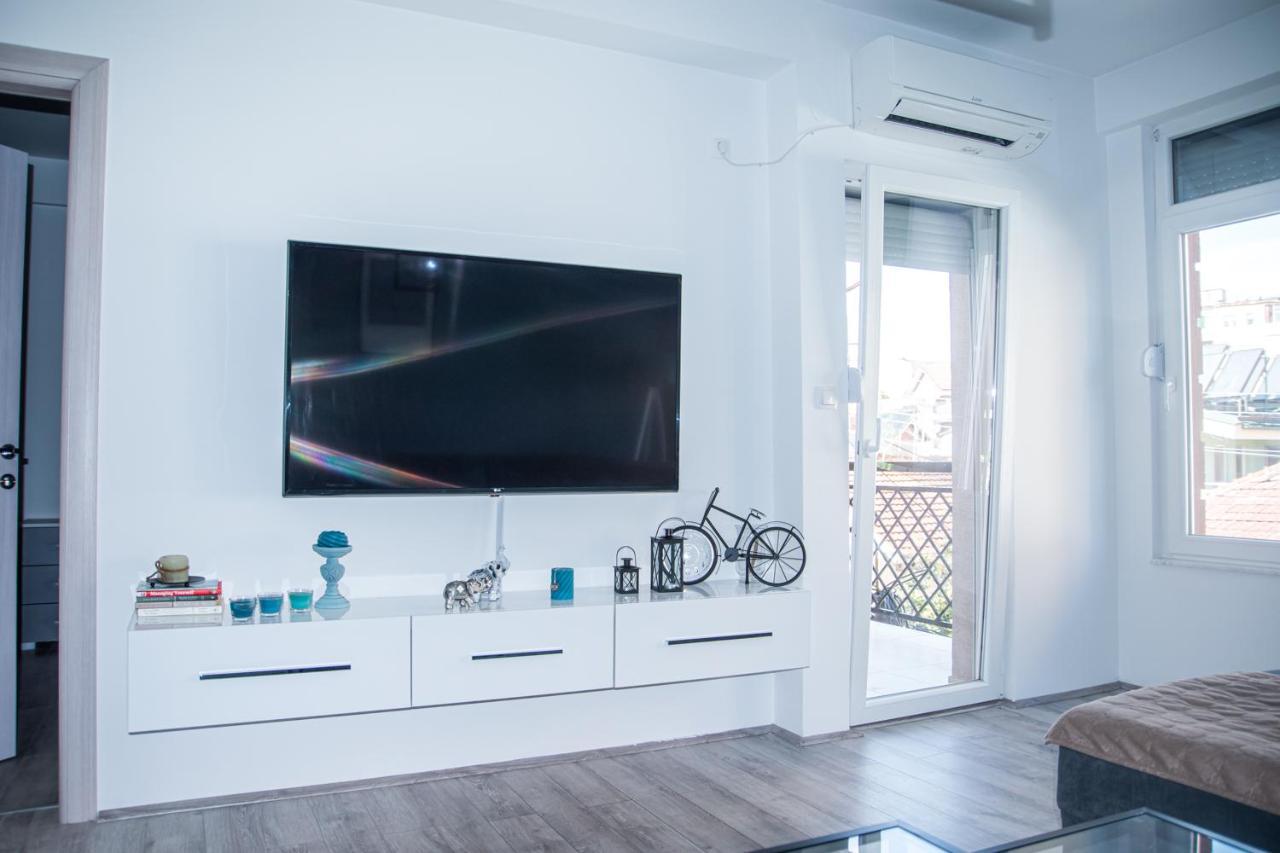 L&L Luxury Apartments ビトラ エクステリア 写真